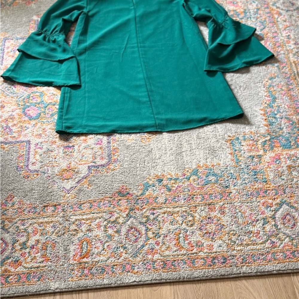 Elegant Green Women's Top